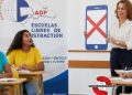 Restringir redes sociales en las escuelas como pide la ADP es una decisión correcta que debe ir más lejos